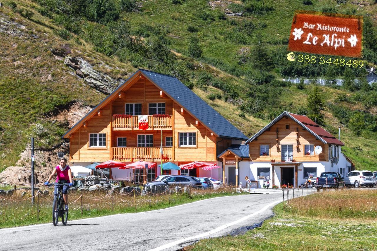 Albergo Ristorante Le Alpi La Frua Exterior foto